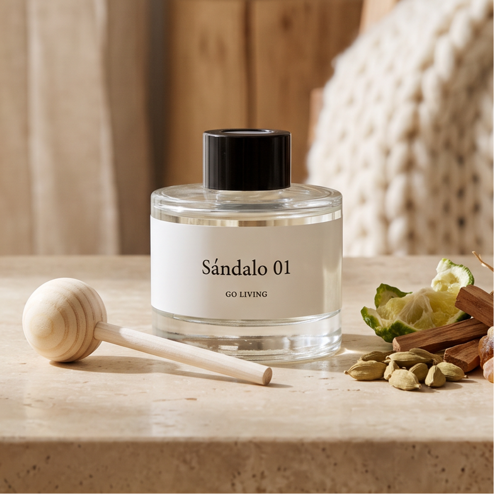Difusor de Auto Go Living · Signature 01 · Sándalo · 90ml