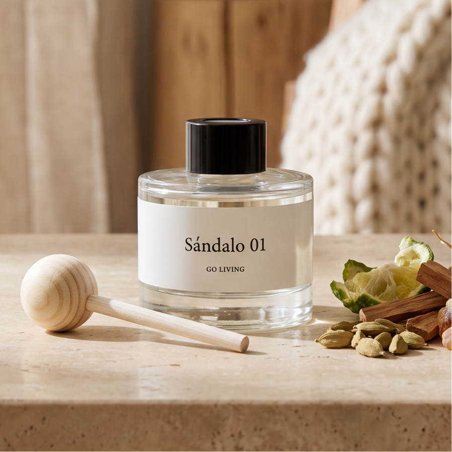 Difusor de Auto Go Living · Signature 01 · Sándalo · 90ml